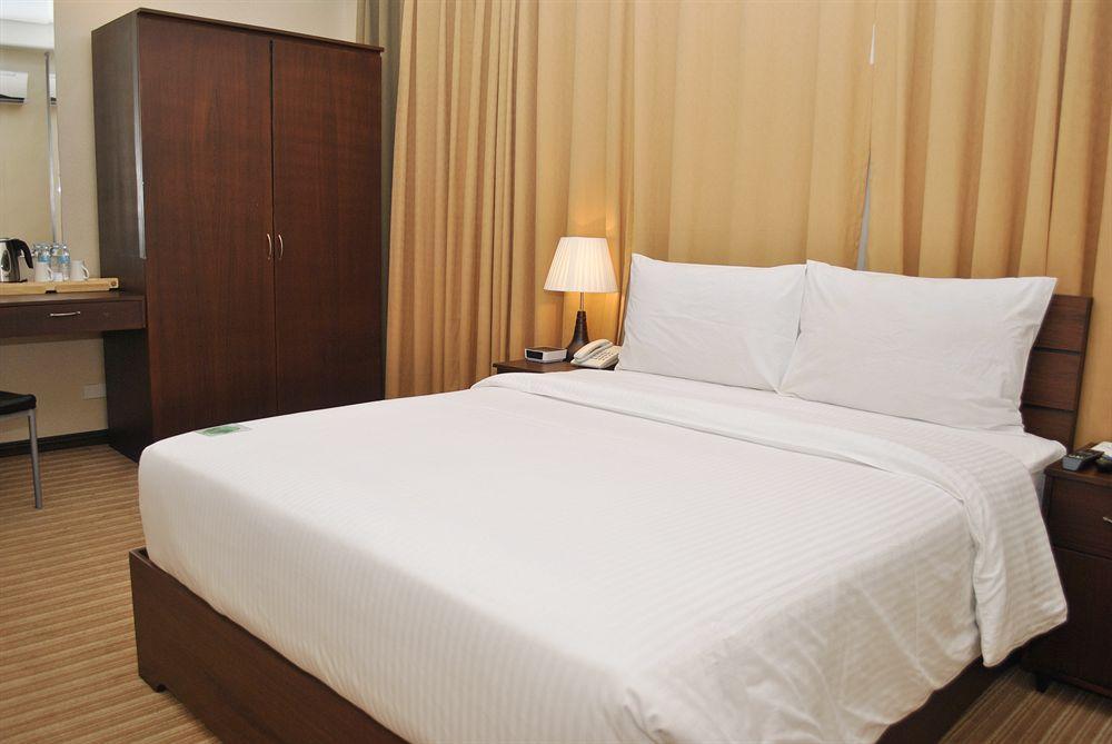 Orion Hotel มะนิลา ภายนอก รูปภาพ