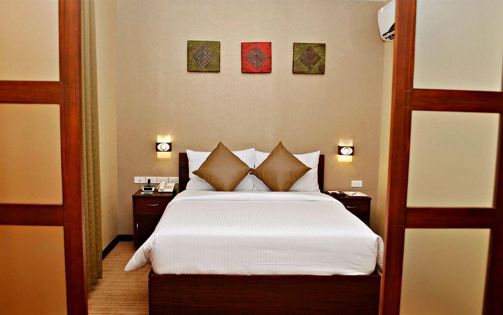 Orion Hotel มะนิลา ภายนอก รูปภาพ